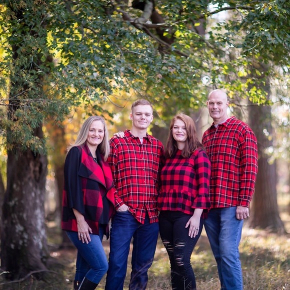 Meet your Posher, Mary Kay - Picture 3 of 5